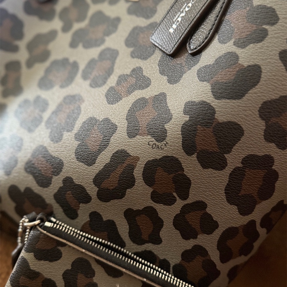 Coach Leopard Print Tote and Wallet - Black and Brown - Picture 3 of 6